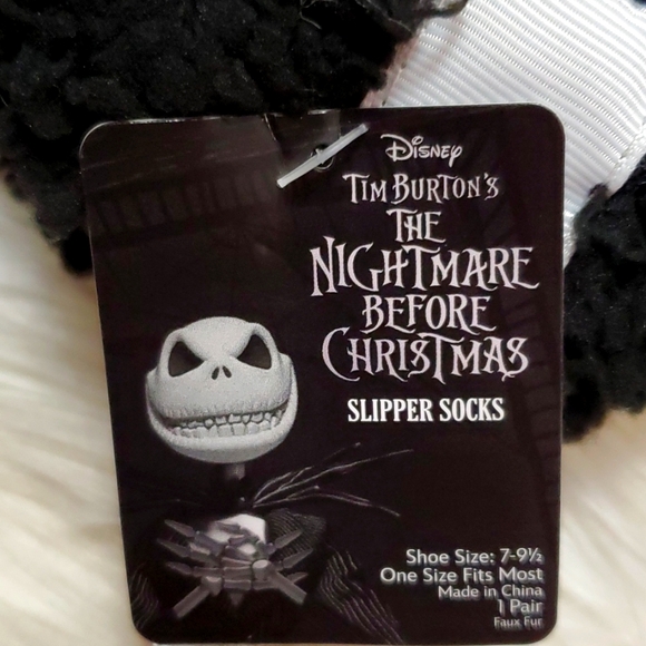🆕️ DISNEY: THE NIGHTMARE BEFORE CHRISTMAS (JACK) SLIPPER SOCKS - Picture 6 of 7